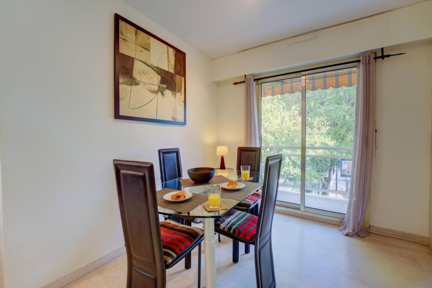 Elegant Apt W/2 Terraces/Mins To Beach & Shops Антіб Екстер'єр фото