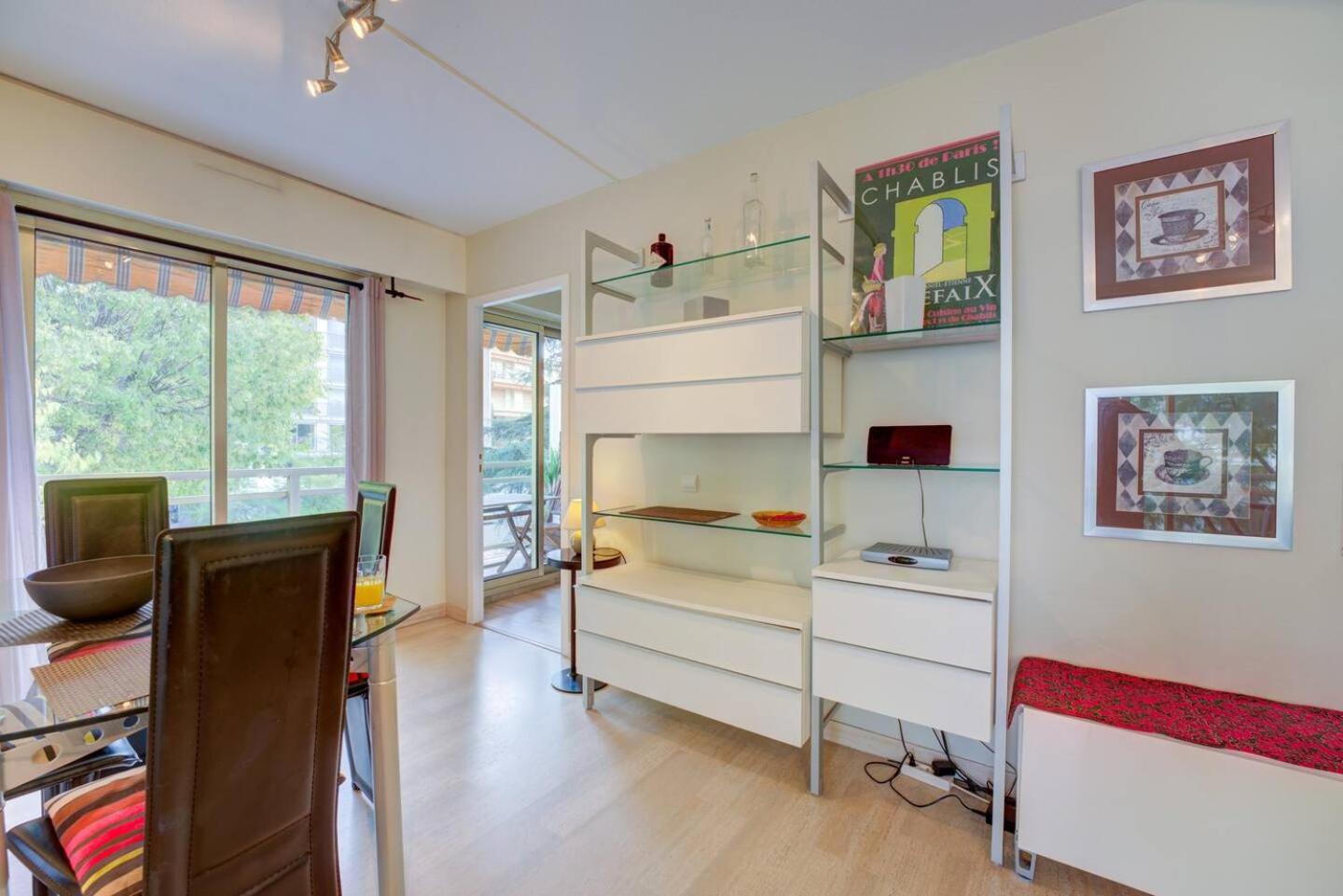 Elegant Apt W/2 Terraces/Mins To Beach & Shops Антіб Екстер'єр фото